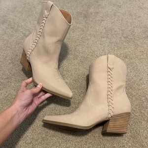 Dolce Vita Western Boots